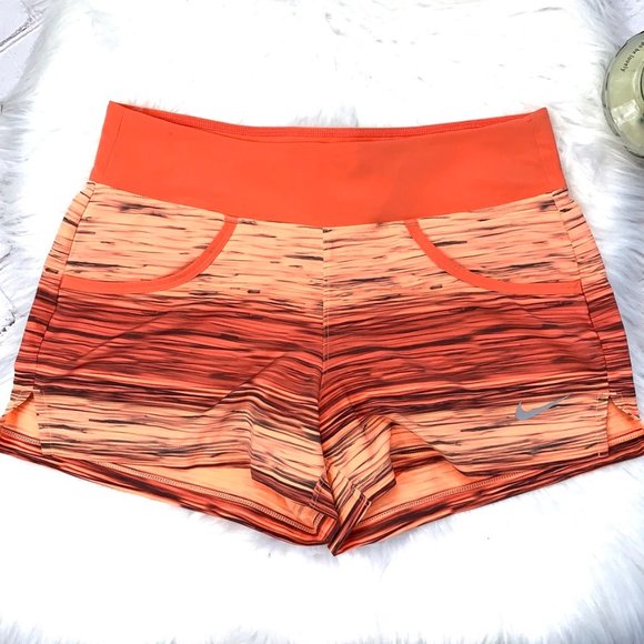 SOLD! 🏃♀️|•NIKE•| Running Crew Shorts Dri-Fit - Picture 2 of 8